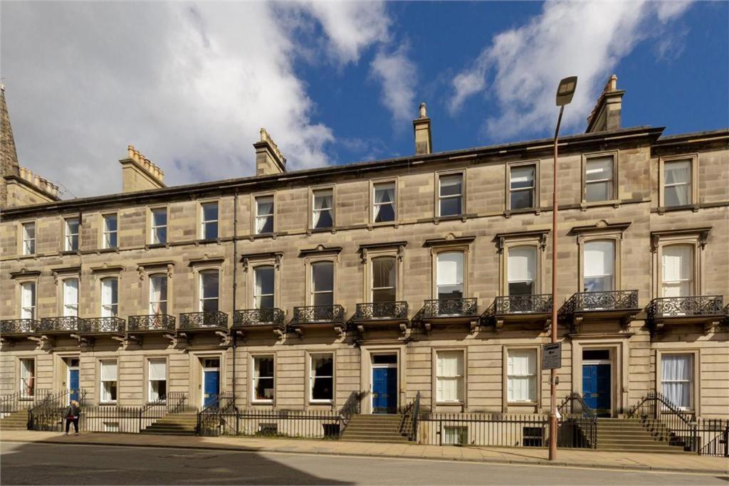 Palmerston Place Luxury City Centre Apt With Private Parking * Edinburgh