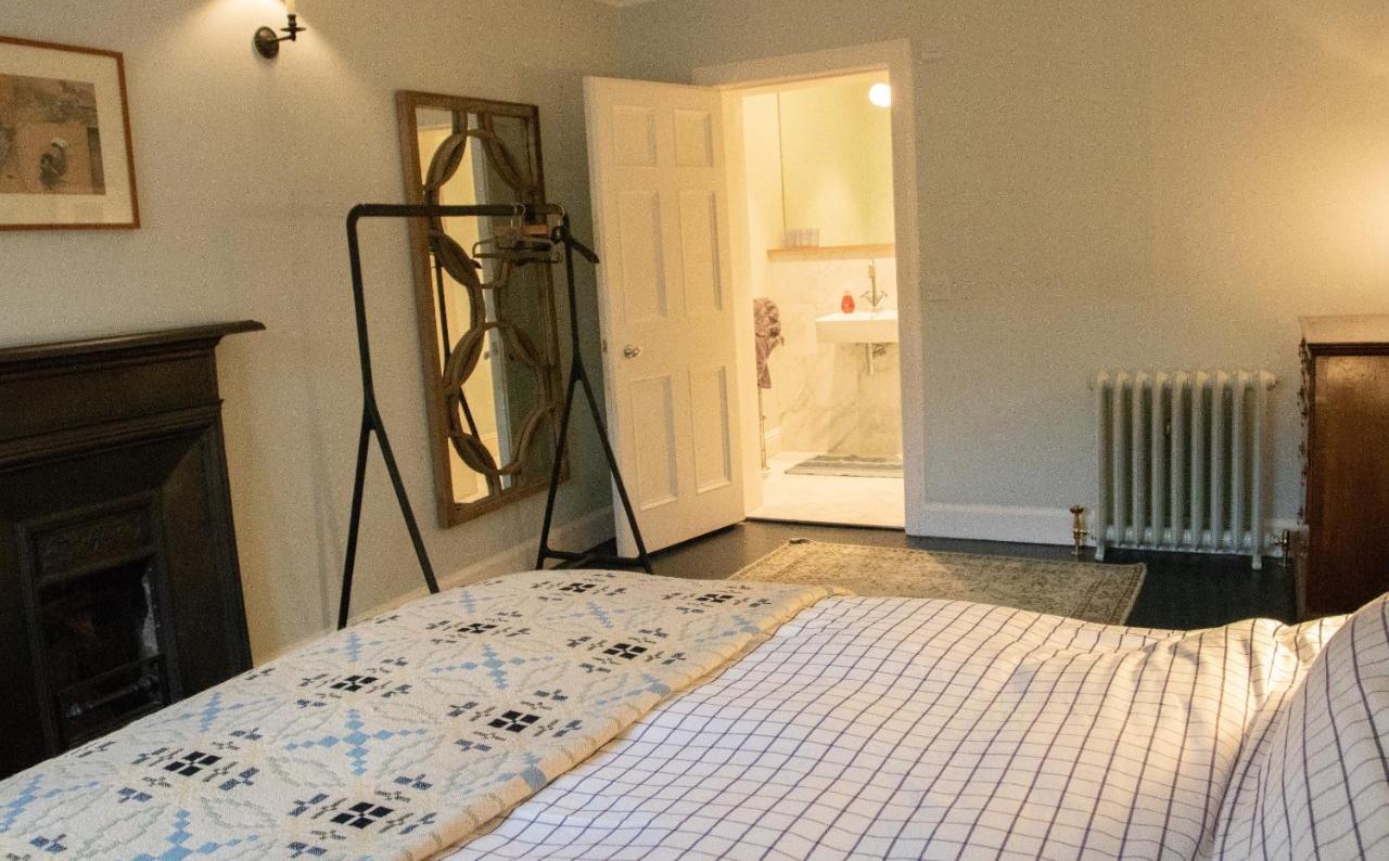 2 Bedroom In Stockbridge Apartment Edinburgh