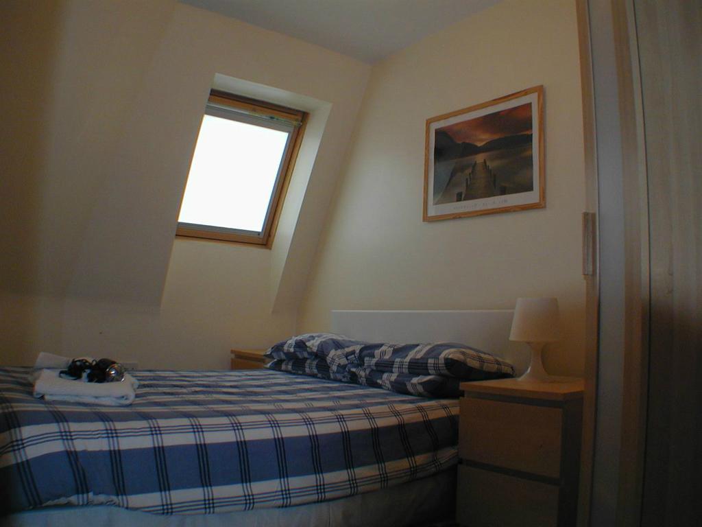 Apartment Featherhall Garden Court Edinburgh