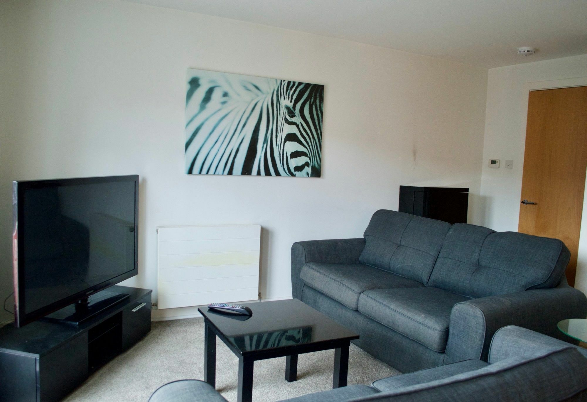 Apartment Modern & Light Flat In Vibrant Leith!