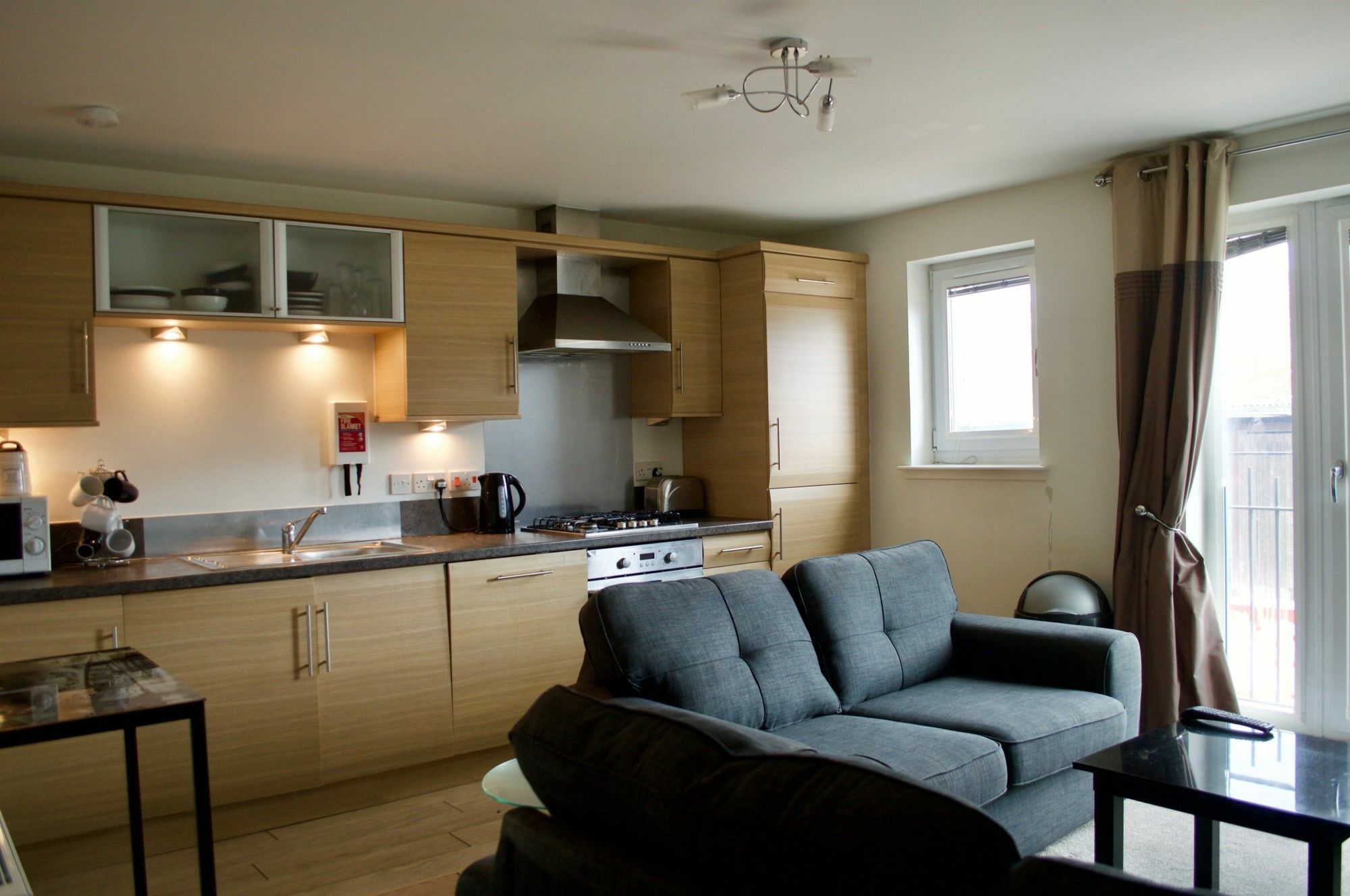 Modern & Light Flat In Vibrant Leith! *