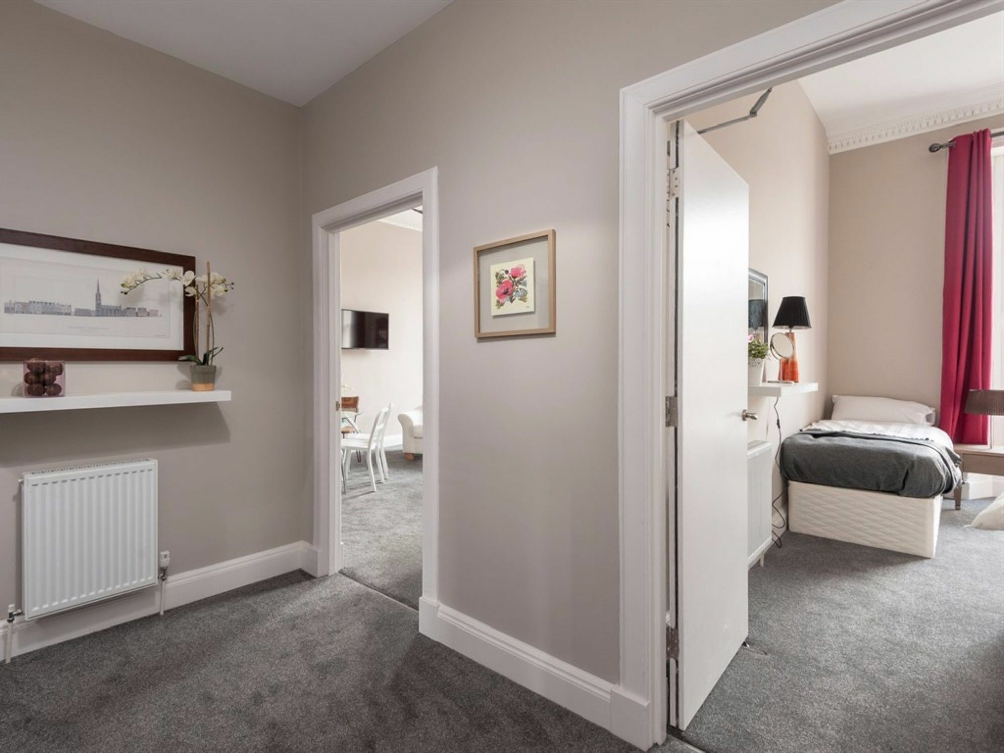 Cornerstone Apartment