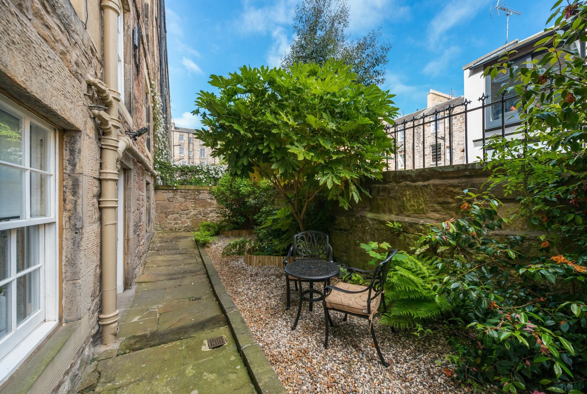 Gorgeous Georgian Garden Flat Apartment Edinburgh
