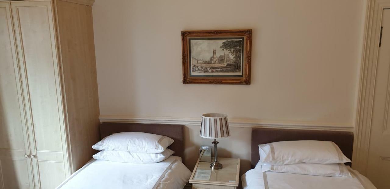 Highfield Guest house Edinburgh