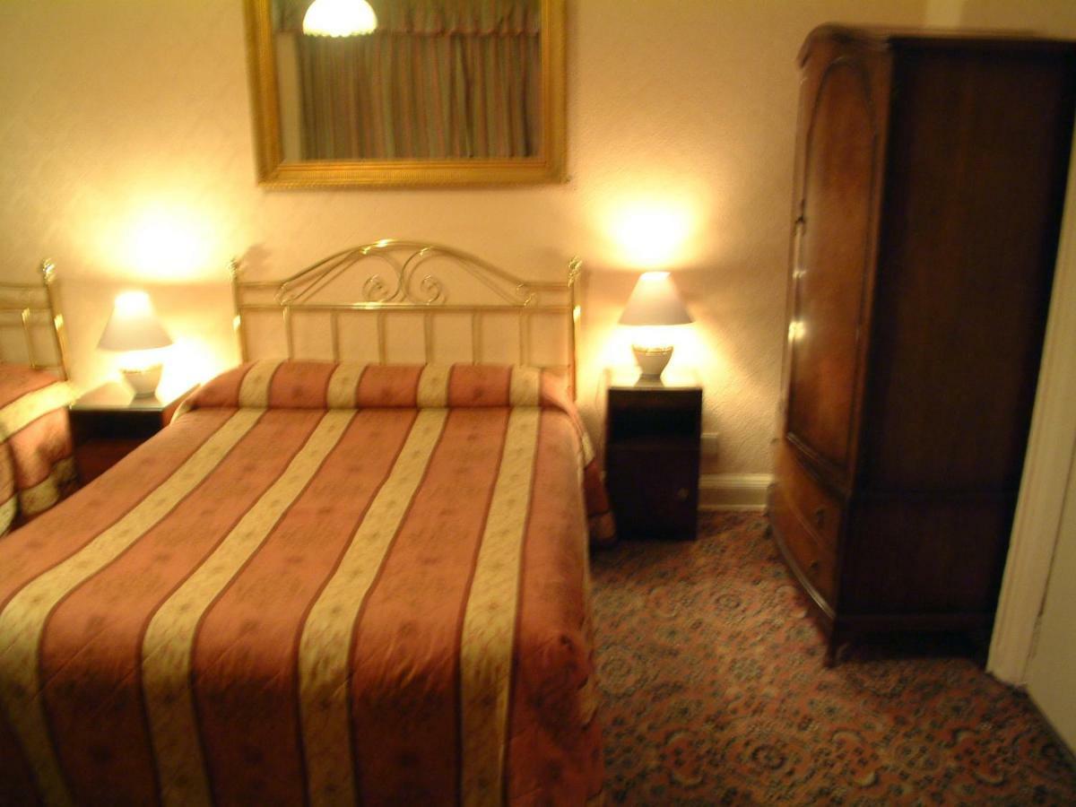 Averon Guest house Edinburgh