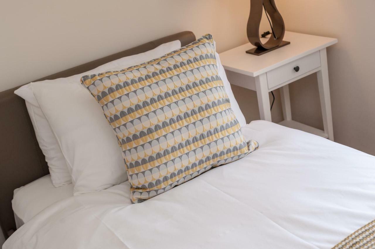 Apartment Royal Mile 2 Bedroom Next To The Castle Edinburgh