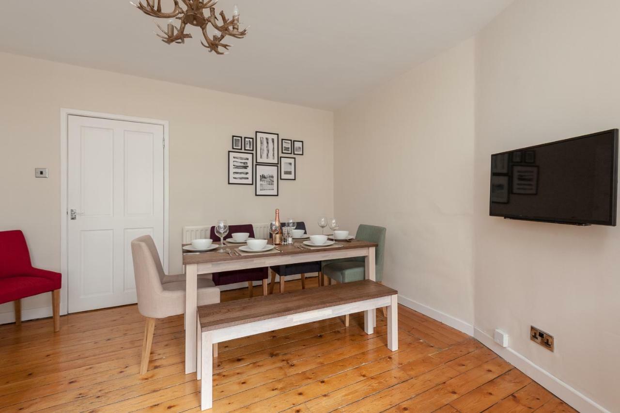 Royal Mile 2 Bedroom Next To The Castle Edinburgh