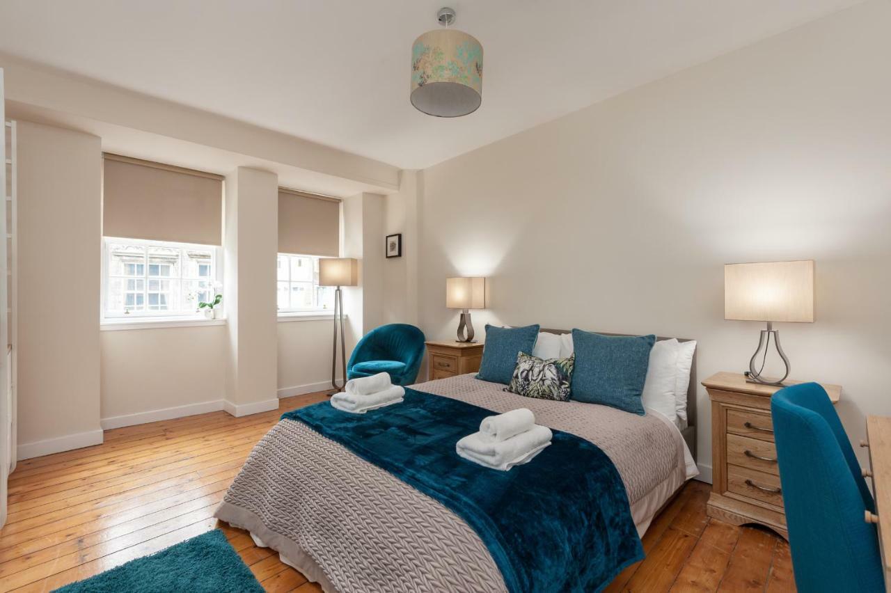 Royal Mile 2 Bedroom Next To The Castle Edinburgh