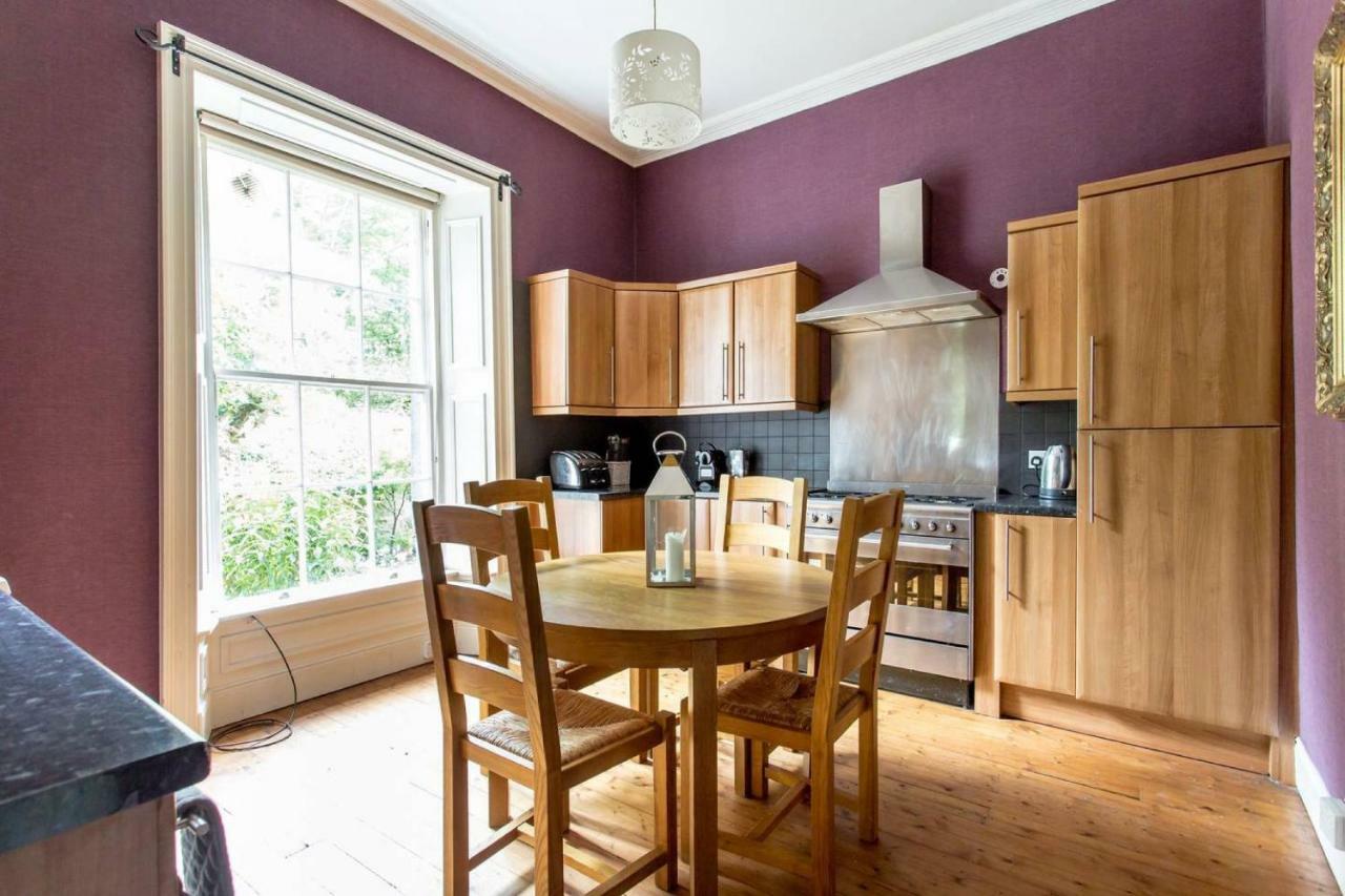 Broughton Place - 4 Bedroom Georgian Townhouse In The City Centre Apartment *