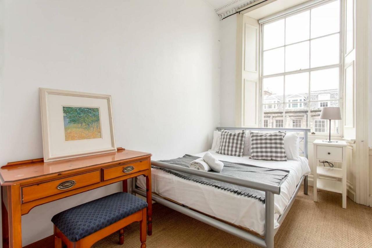 Broughton Place - 4 Bedroom Georgian Townhouse In The City Centre Edinburgh
