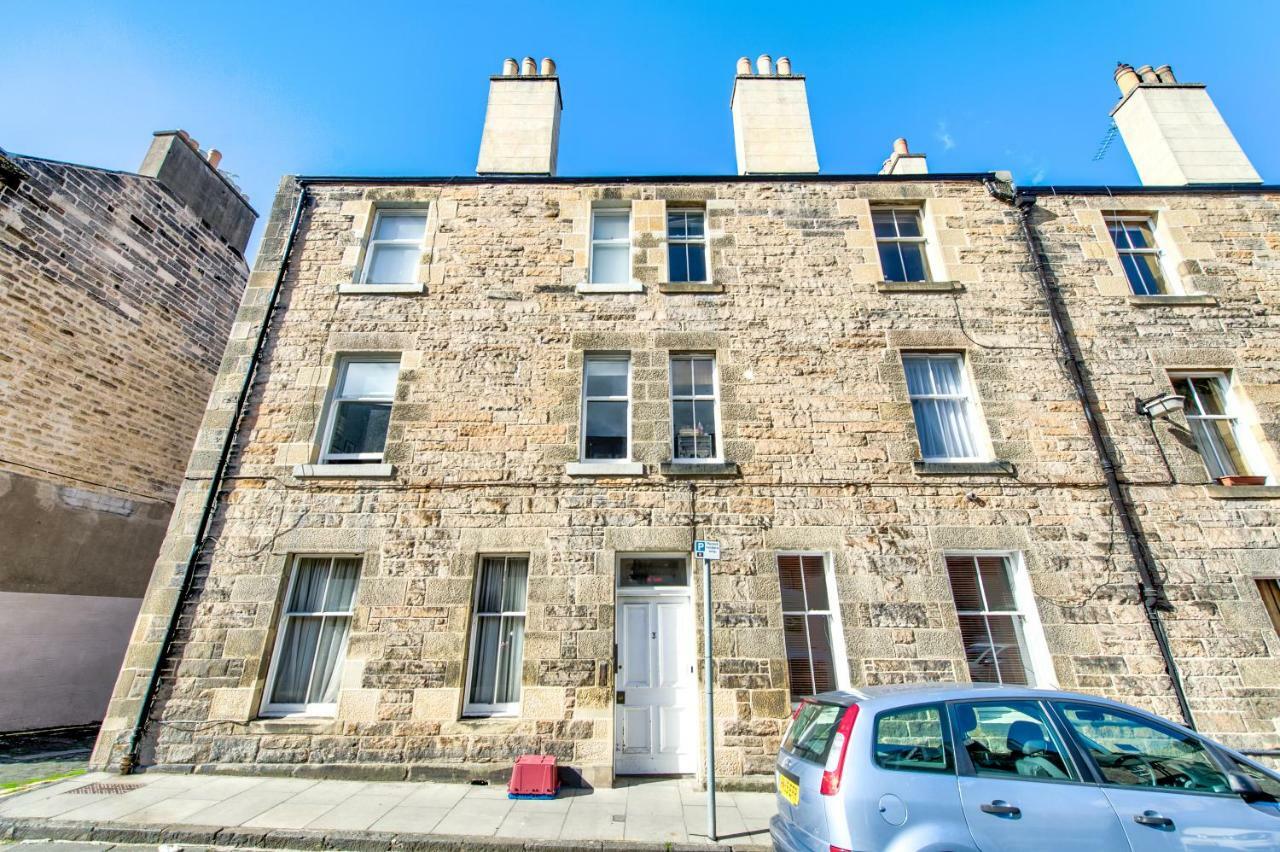 3/3 Gayfield Street Apartment *