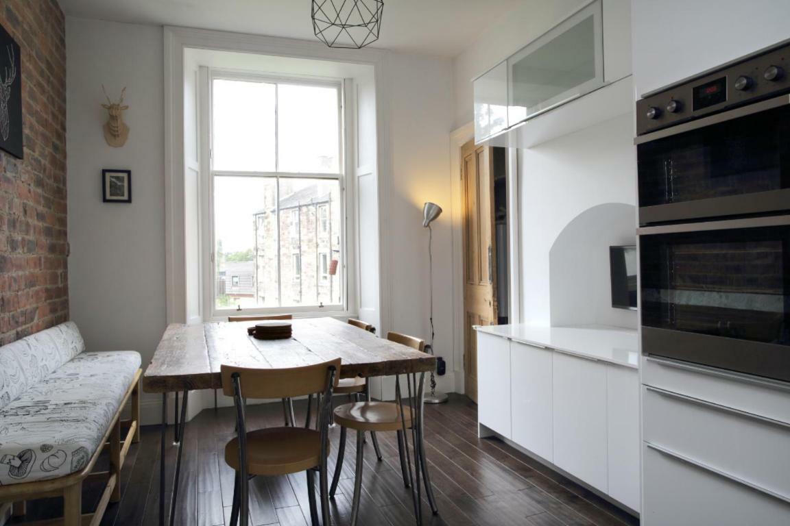 Apartment Comiston Road - Welcoming 2 Bedroom Apartment-close To City Centre Edinburgh