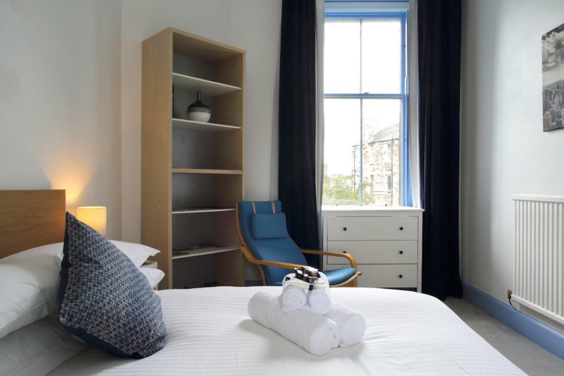 Comiston Road - Welcoming 2 Bedroom Apartment-close To City Centre * Edinburgh