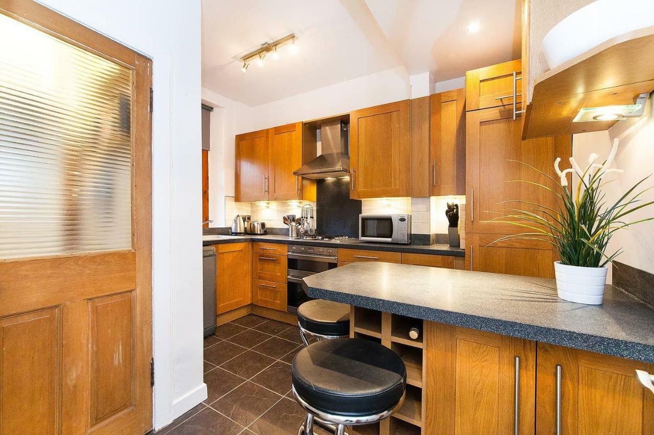 Apartment 5 Mins To Princes Street - Main Door - Private Garden - New Edinburgh