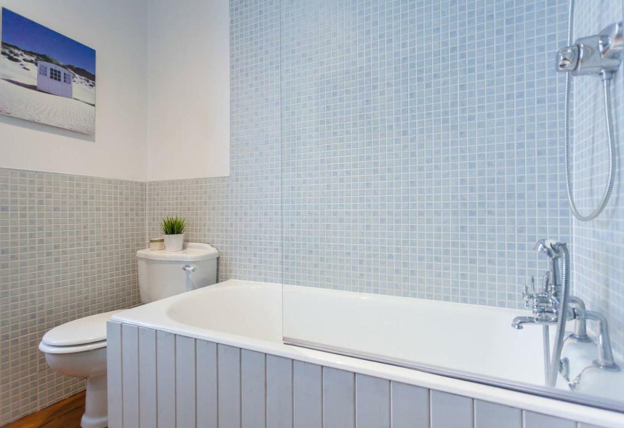 5 Mins To Princes Street - Main Door - Private Garden - New
