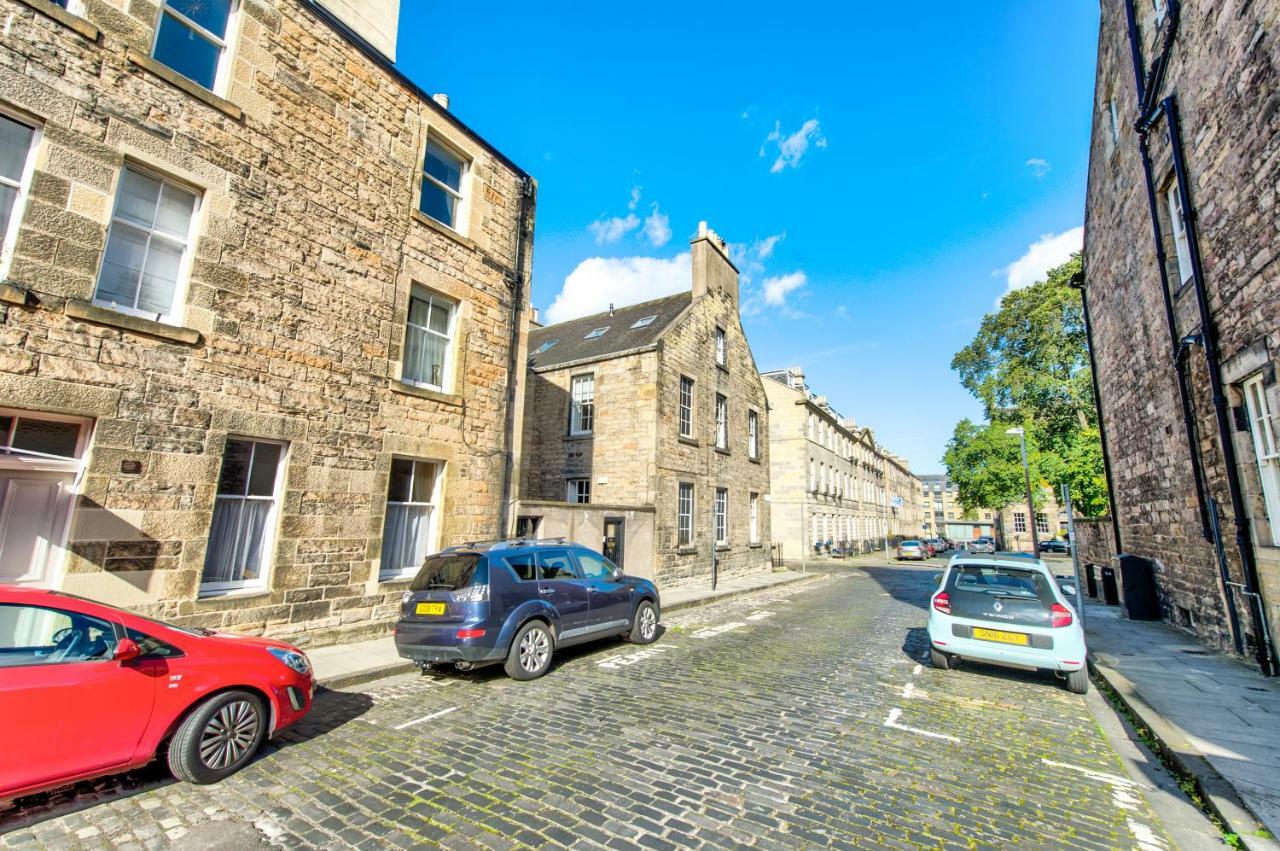 3/3 Gayfield Street Apartment