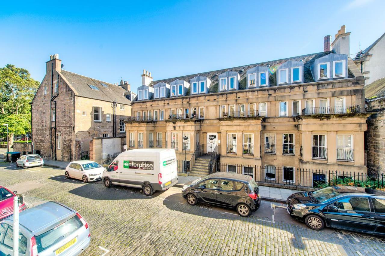 3/3 Gayfield Street Apartment *