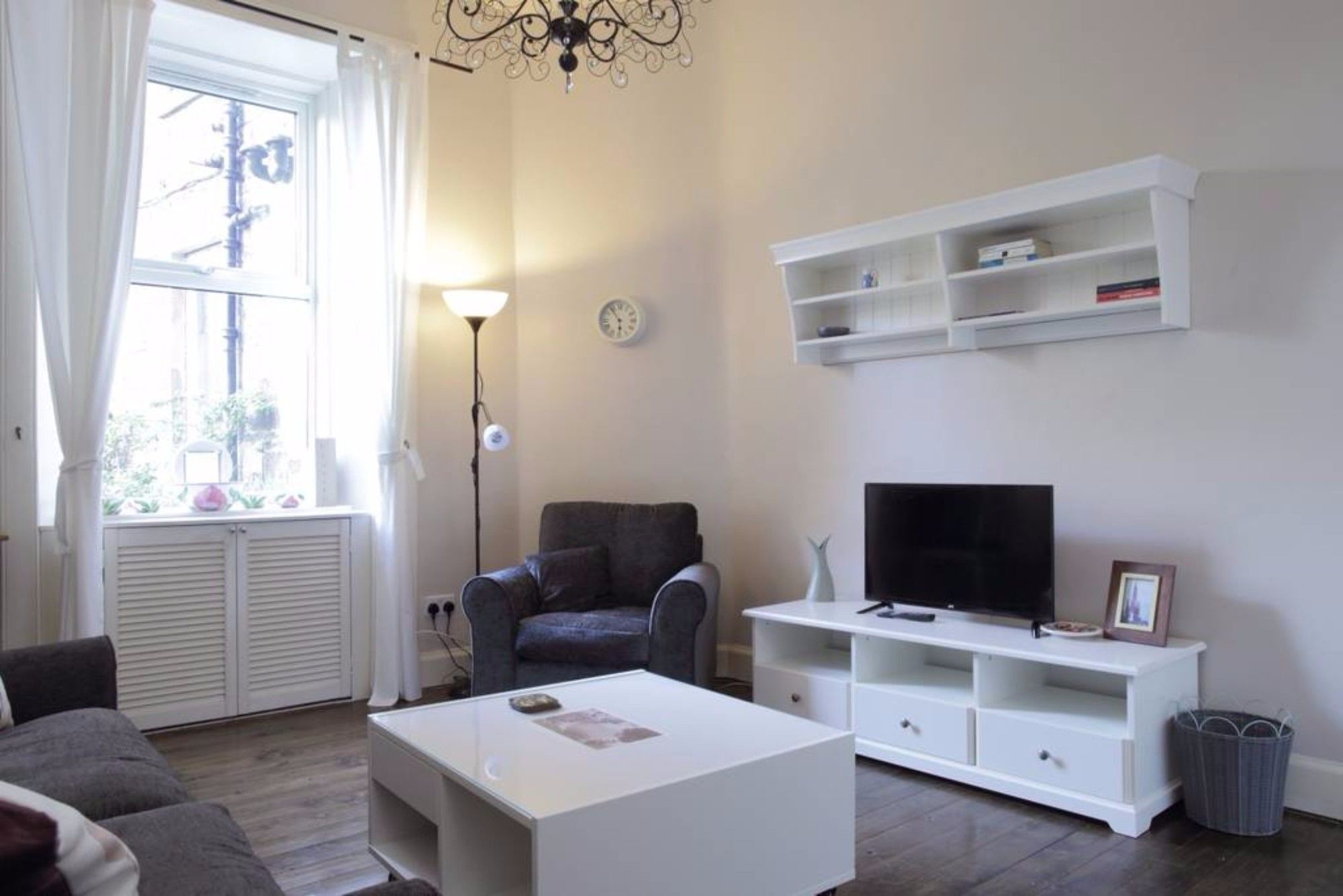 2 Bedroom With Free Parking Edinburgh