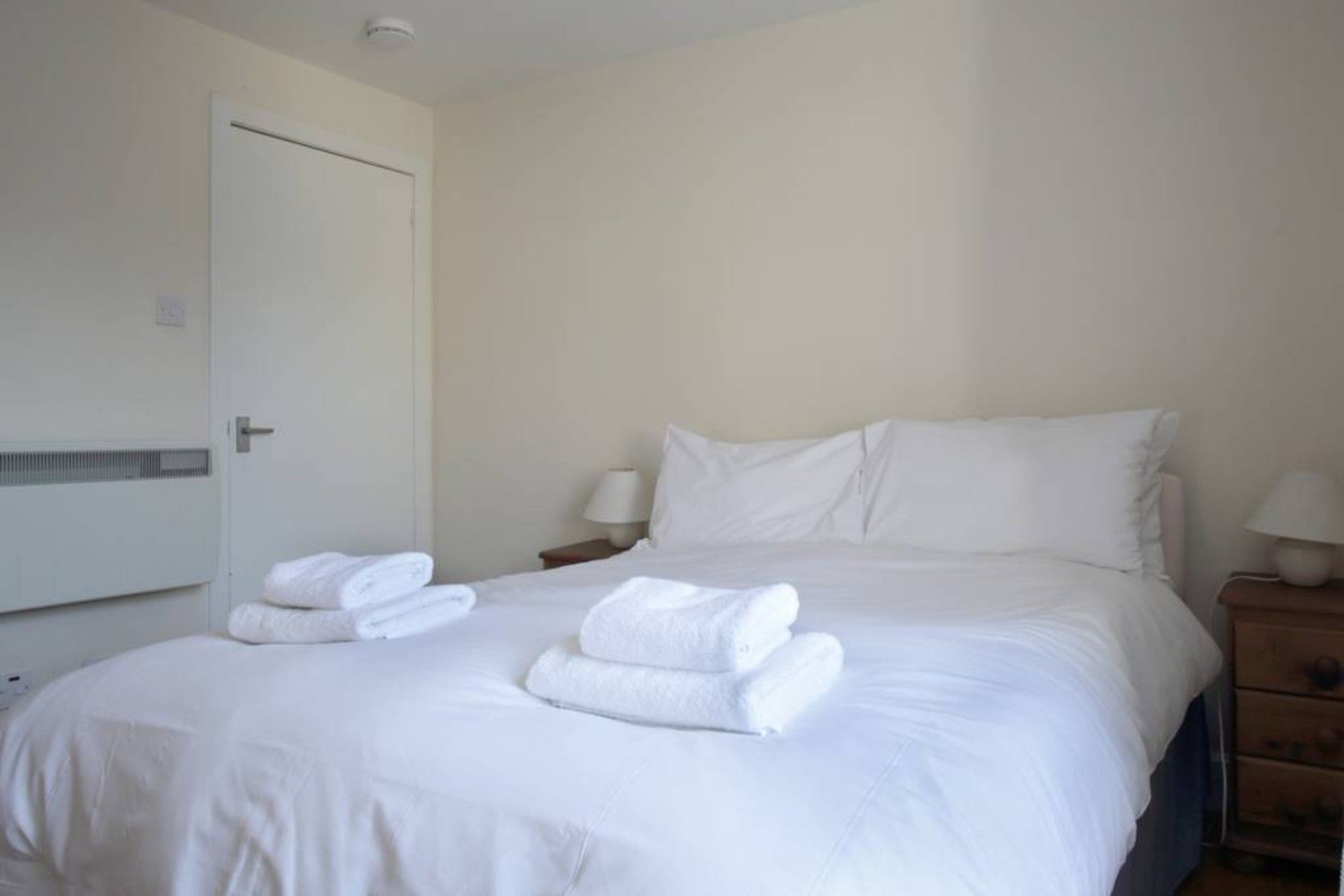 2 Bedroom In Centre *