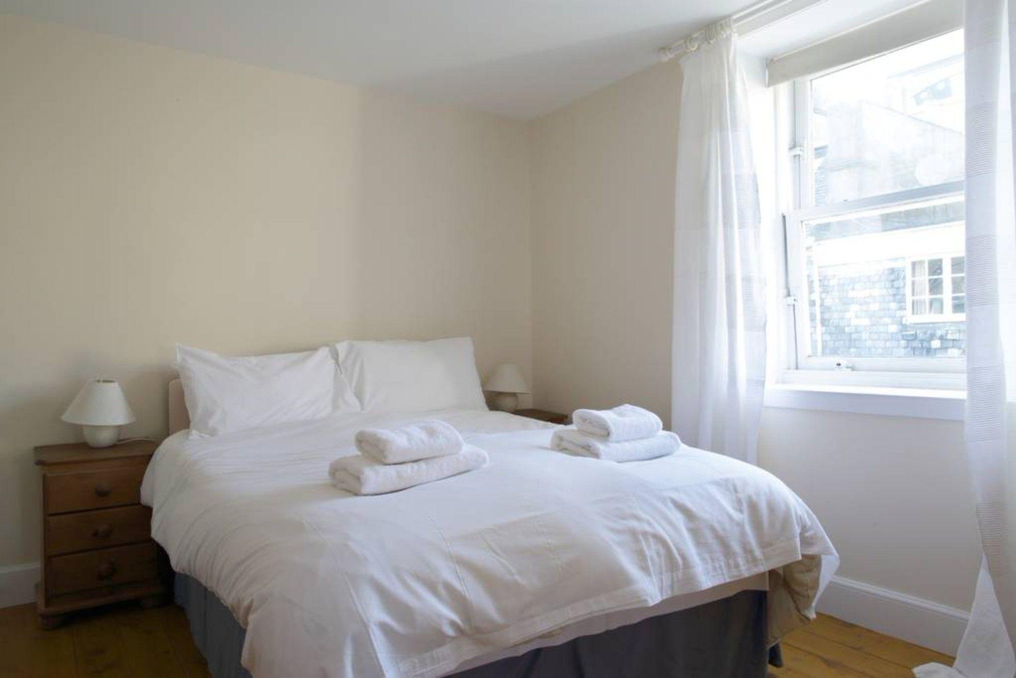 Apartment 2 Bedroom In Centre Edinburgh