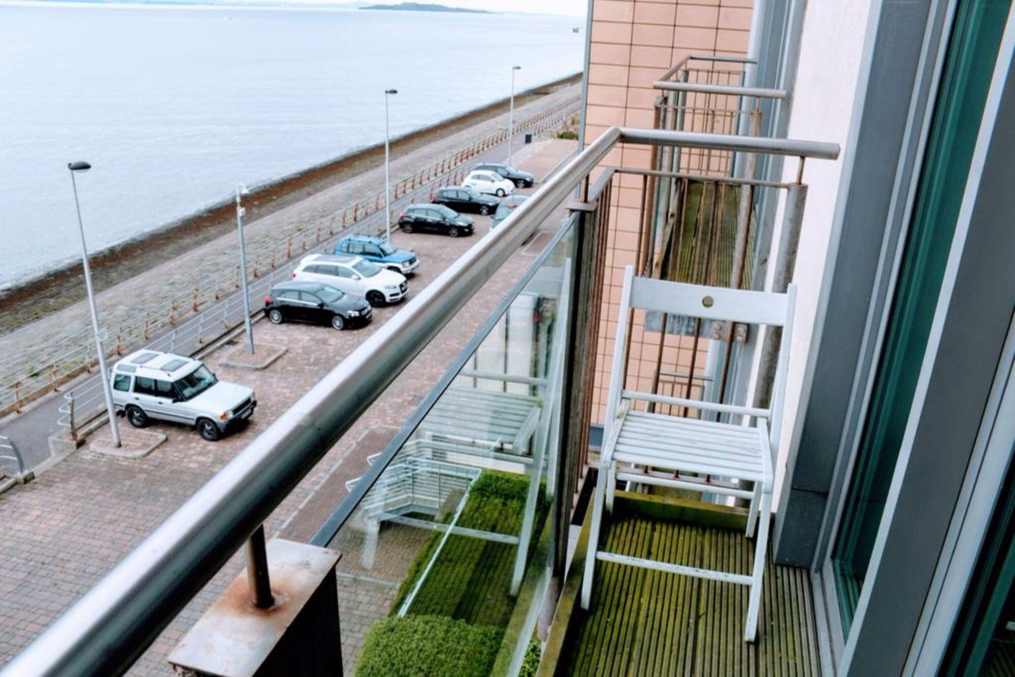 2 Bedroom With Sea View Sleeps 4 Edinburgh