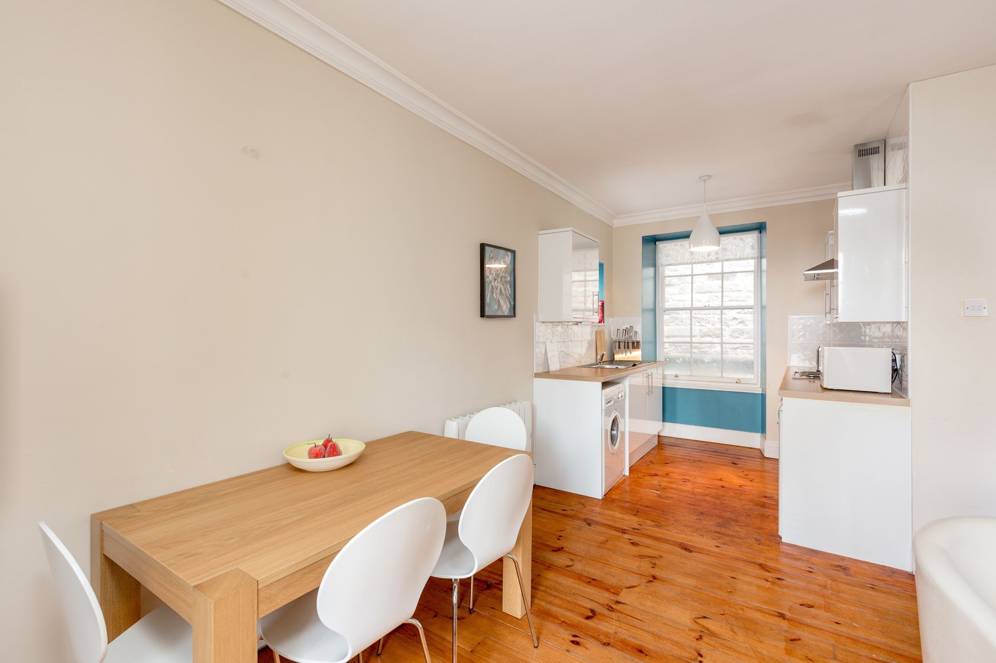 Silver Lining - Mile Apartment *
