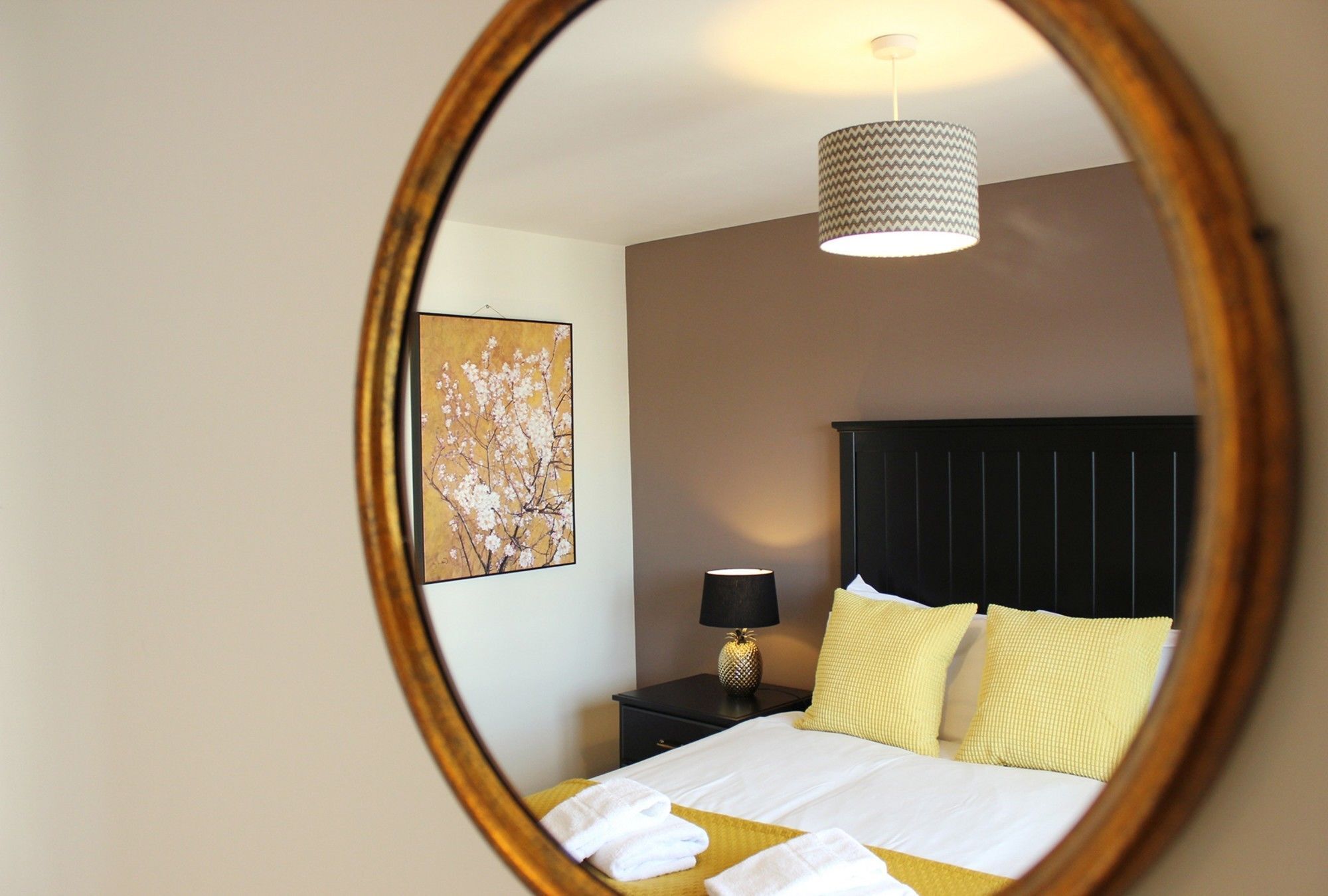 2 Bedroom With Free Parking