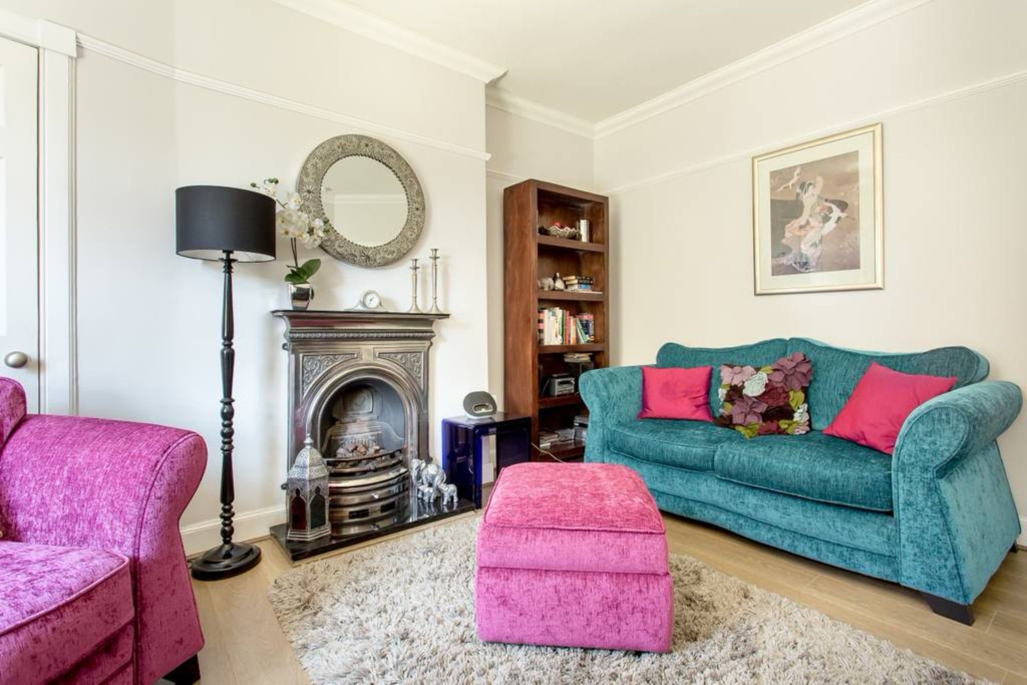 2 Bedroom Flat With Garden Apartment