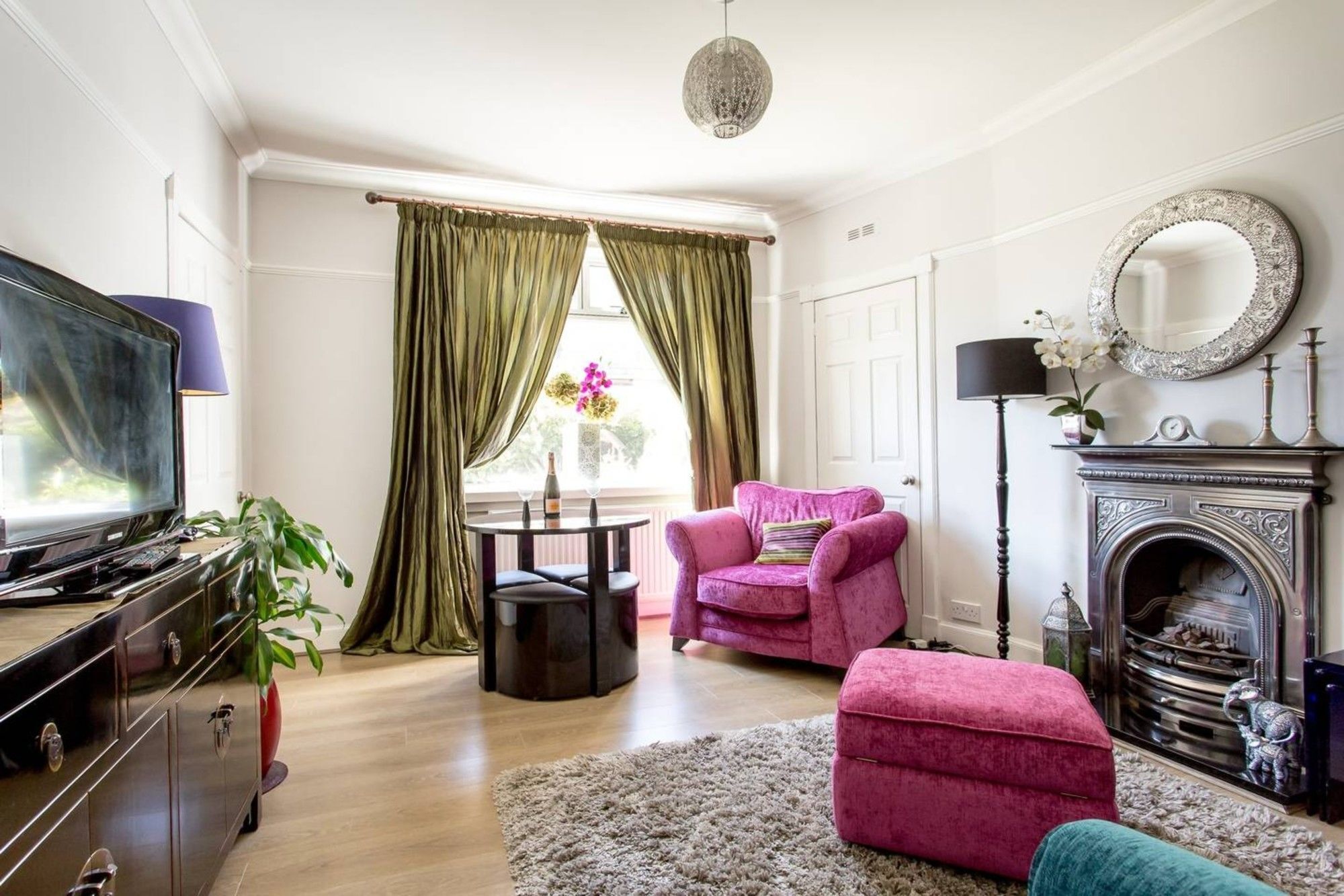 2 Bedroom Flat With Garden