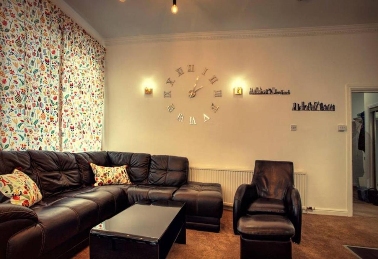 37 South Clerk Street Apartment