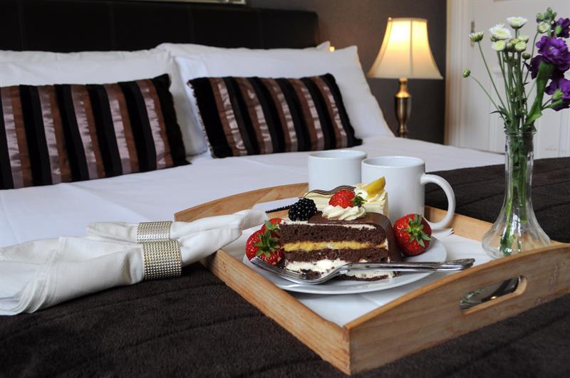 Queens Guest house 4*