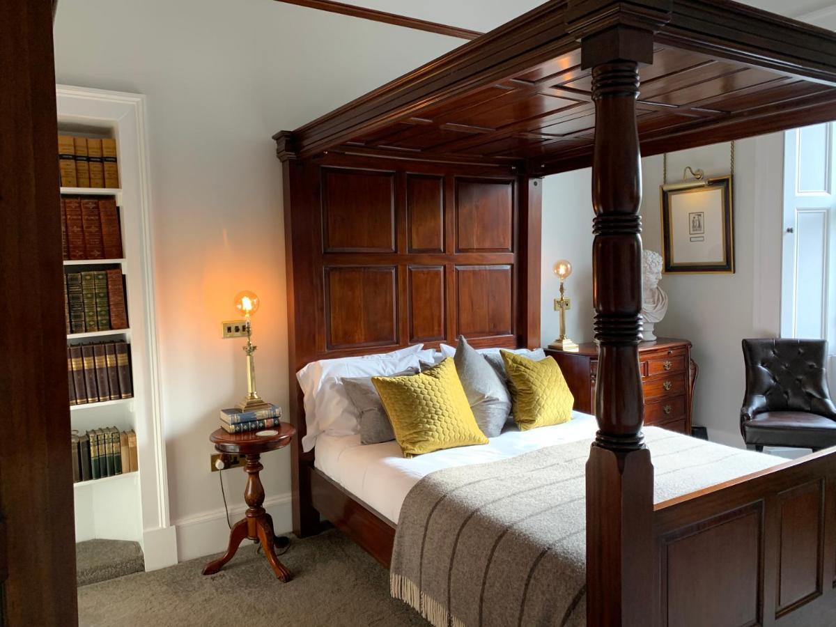 23 Mayfield Guest house 5*