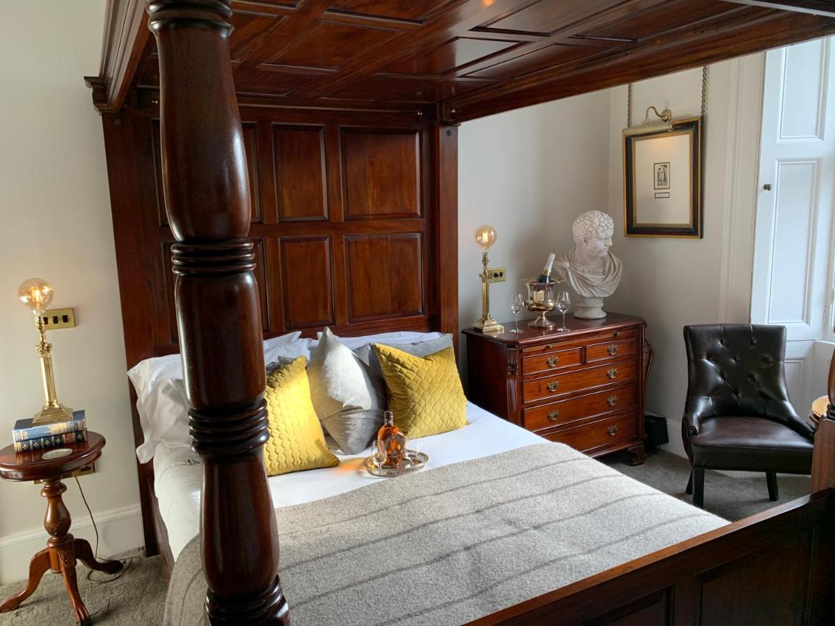 23 Mayfield Guest house 5*