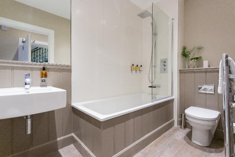 No.1 - George Iv Bridge Apartment *