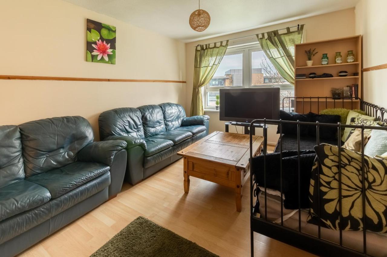 Apartment Edinburgh City Centre Aishia/Sakina Apartment Edinburgh