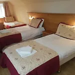 Cumberland Hotel