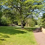 Queen Charlotte Guesthouse