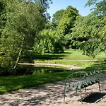Queen Charlotte Guesthouse
