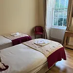 Cumberland Hotel