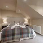 Central Penthouse With Nice View