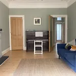 Bright 2 Bed In Bruntsfield - City Centre
