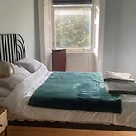 Bright 2 Bed In Bruntsfield - City Centre