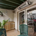 The Trafalgar Lane Residence