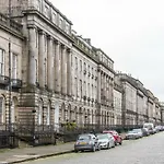 Scottish Stays - Luxurious Apartment In Royal Terrace