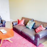 2 Bedroom Flat On Leith Walk