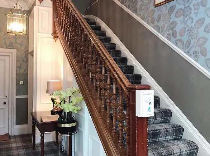 Alexander Guest House