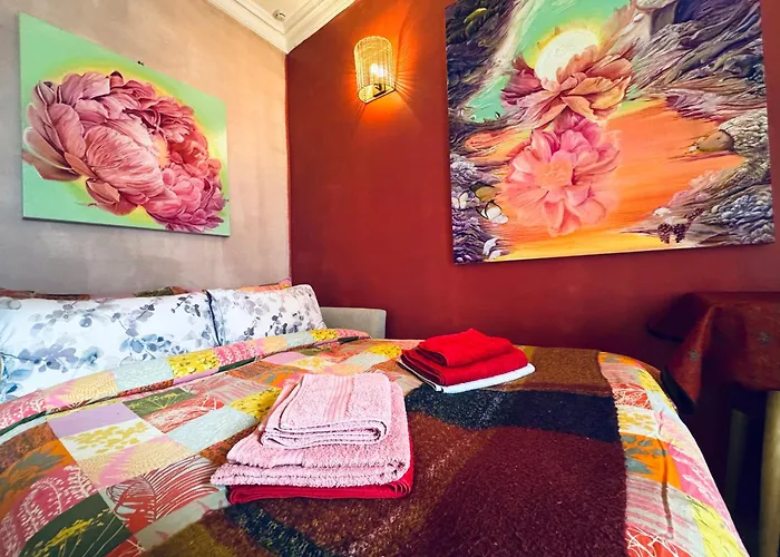 Central Deluxe Queen Room