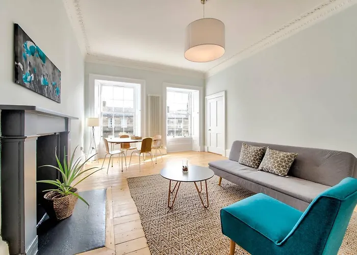 Altido Luxury Georgian Apartment, Heart Of The City Location