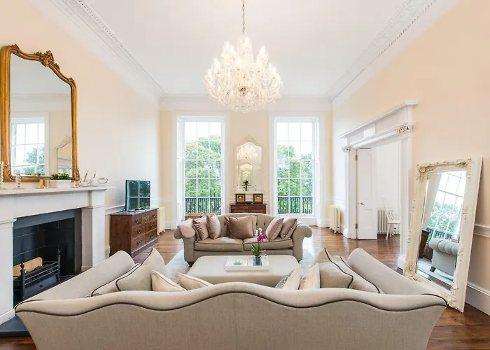 Scottish Stays - Luxurious Apartment In Royal Terrace
