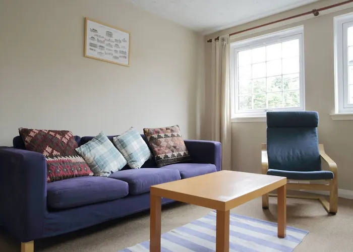 1 Bedroom Apartment By The Meadows Sleeps 2